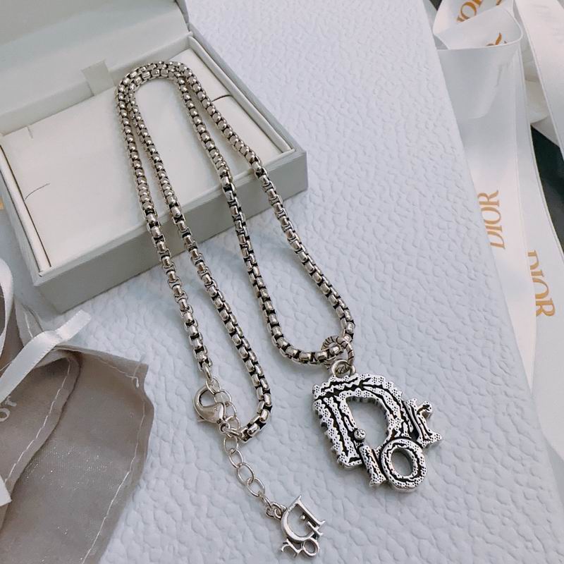 Dior Necklace 04lyr226